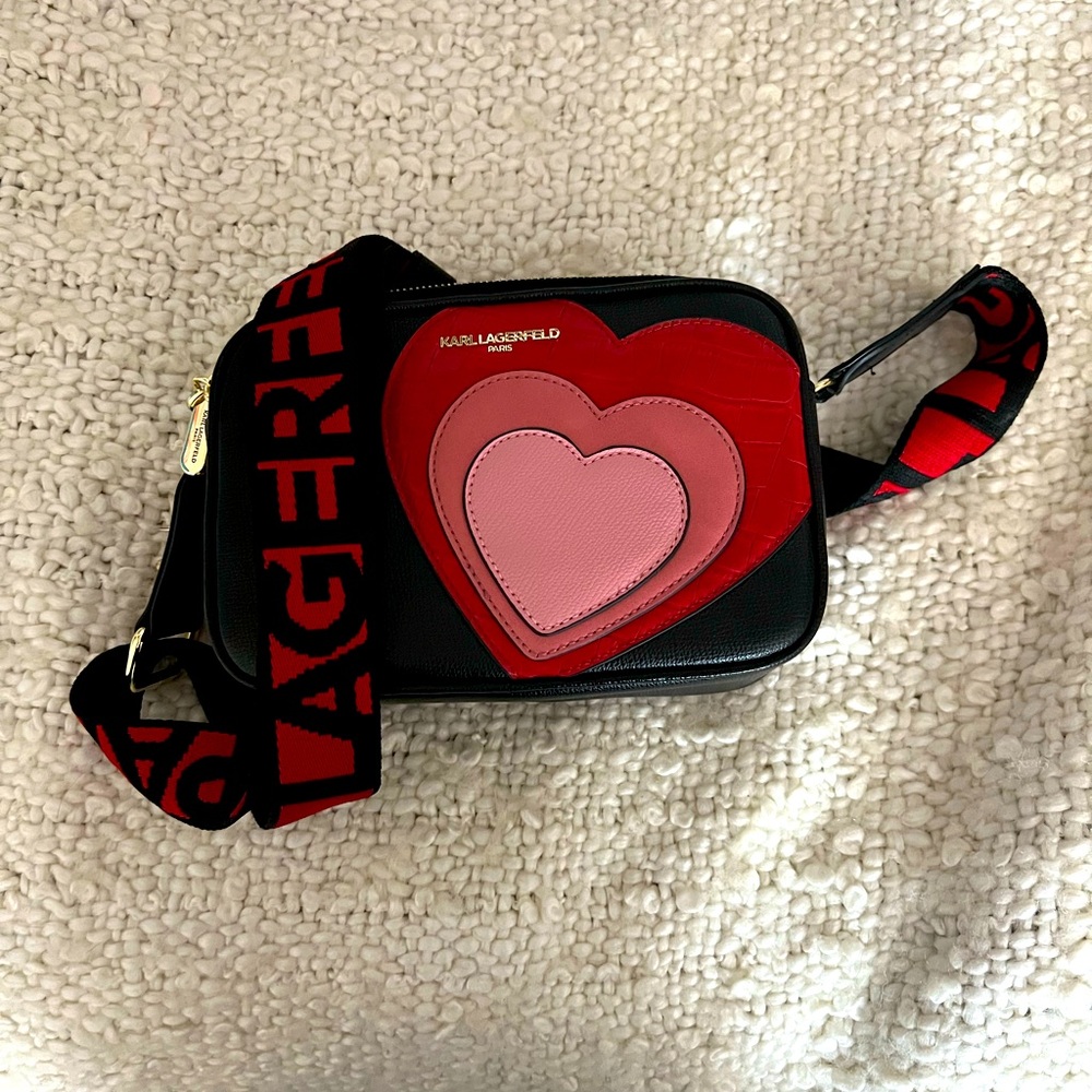NEW Karl Lagerfeld Paris embroidered heart crossbody bag ❤️